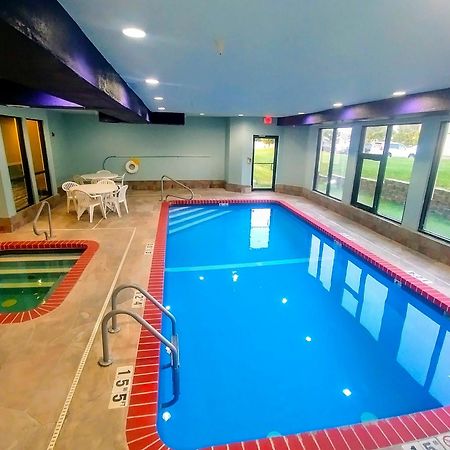 Americas Best Value Inn And Suites Lee'S Summit-Kansas City מראה חיצוני תמונה