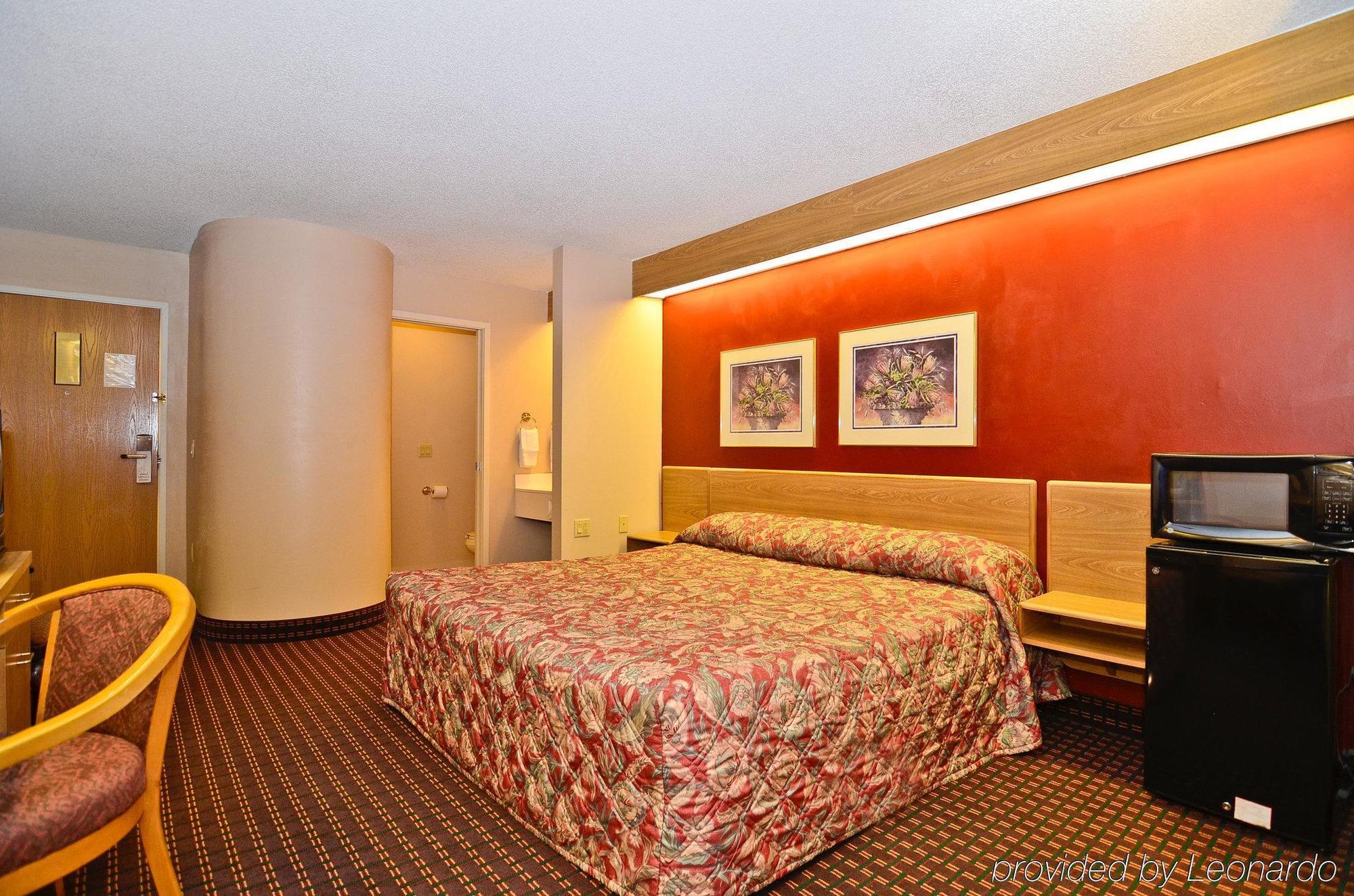 Americas Best Value Inn And Suites Lee'S Summit-Kansas City חדר תמונה