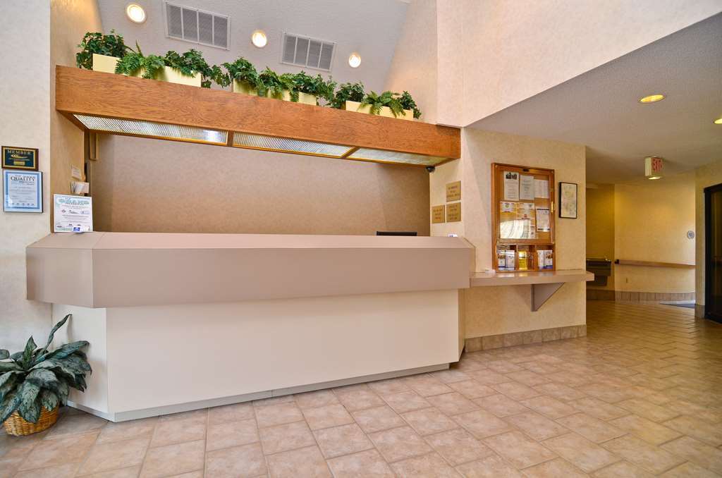 Americas Best Value Inn And Suites Lee'S Summit-Kansas City מראה פנימי תמונה