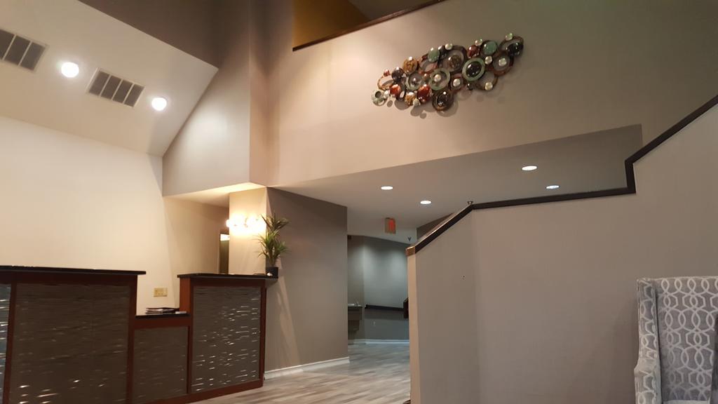Americas Best Value Inn And Suites Lee'S Summit-Kansas City מראה חיצוני תמונה
