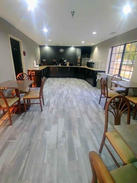 Americas Best Value Inn And Suites Lee'S Summit-Kansas City מראה חיצוני תמונה