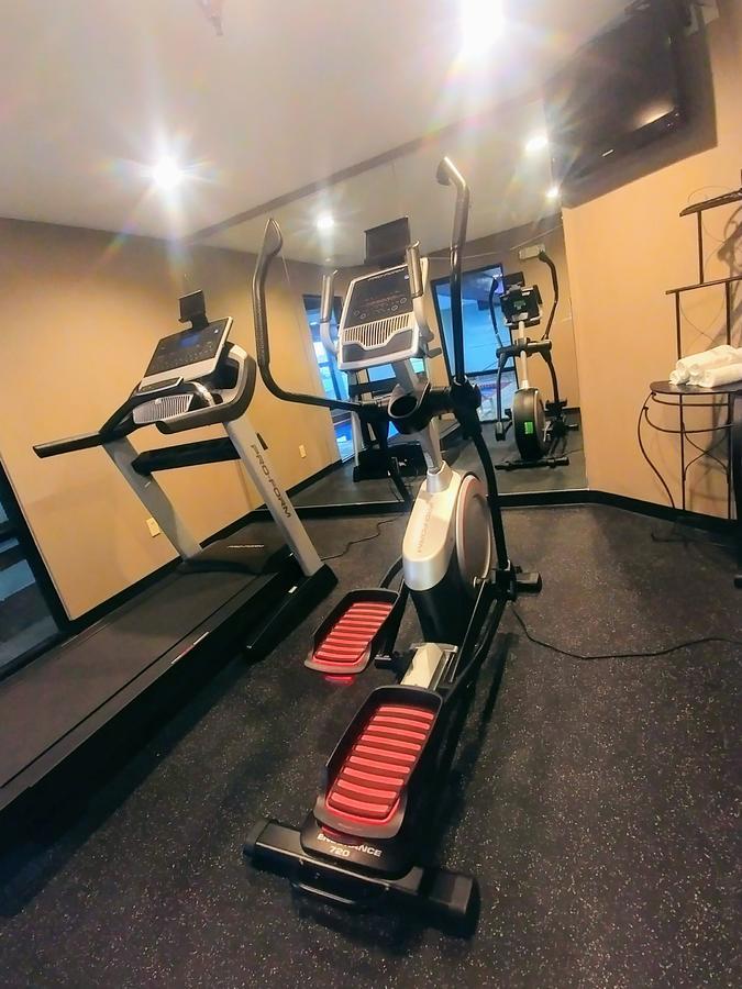 Americas Best Value Inn And Suites Lee'S Summit-Kansas City מראה חיצוני תמונה