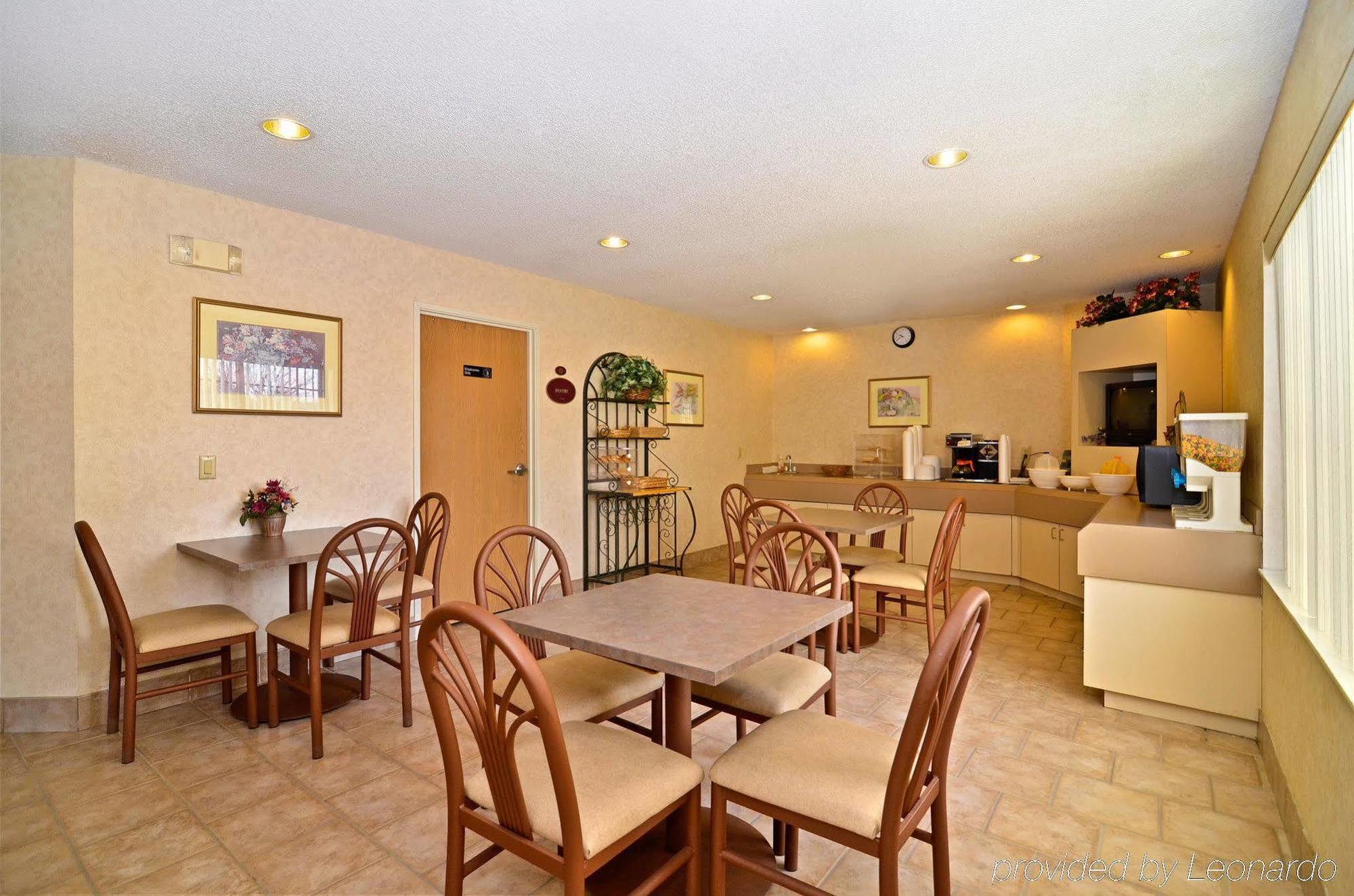 Americas Best Value Inn And Suites Lee'S Summit-Kansas City מראה חיצוני תמונה