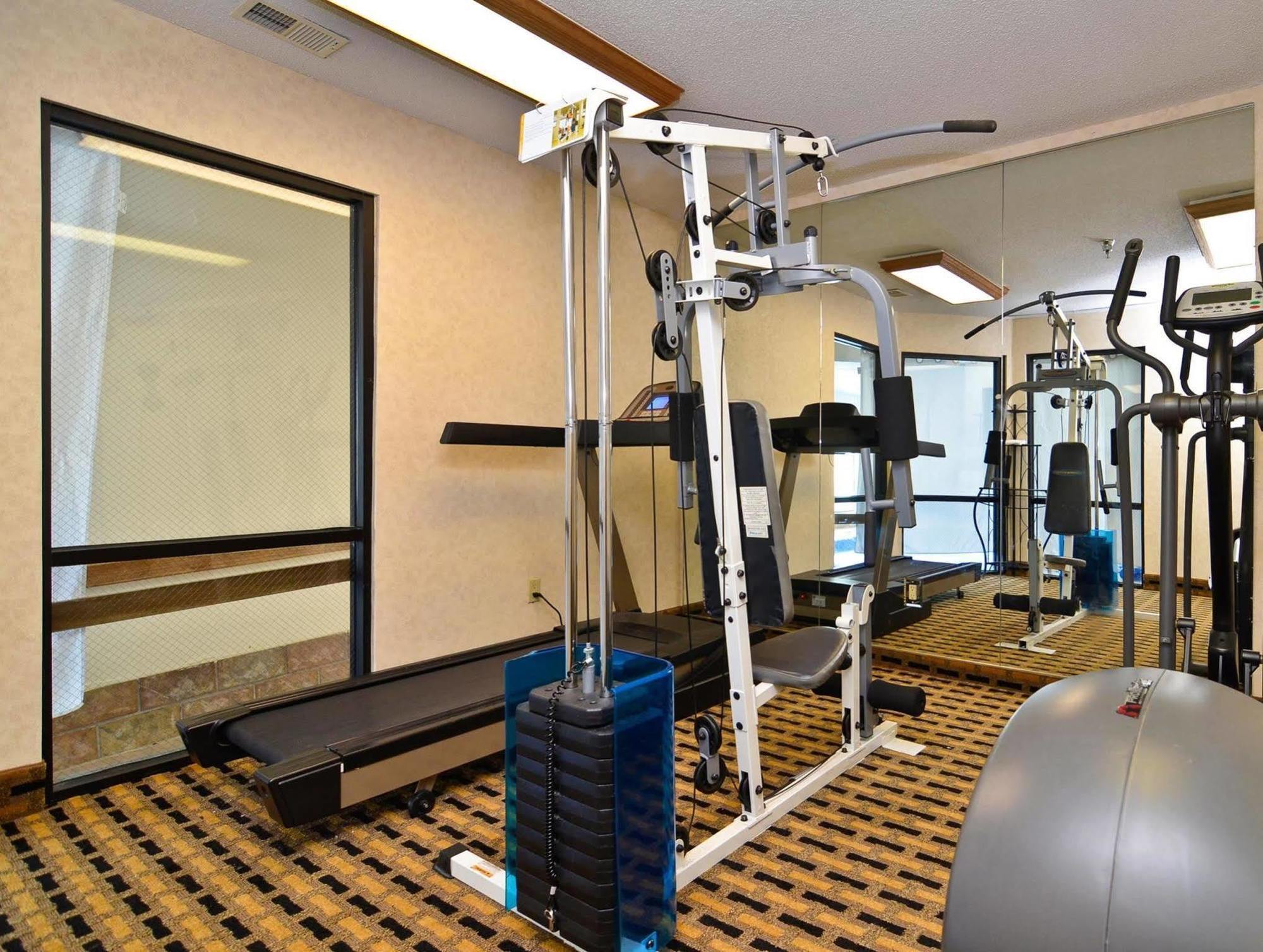 Americas Best Value Inn And Suites Lee'S Summit-Kansas City מראה חיצוני תמונה